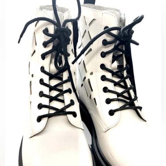 Yoki Combat Boots Comfort Chunky White Women's Size 9.5 (40) - Picture 4 of 8